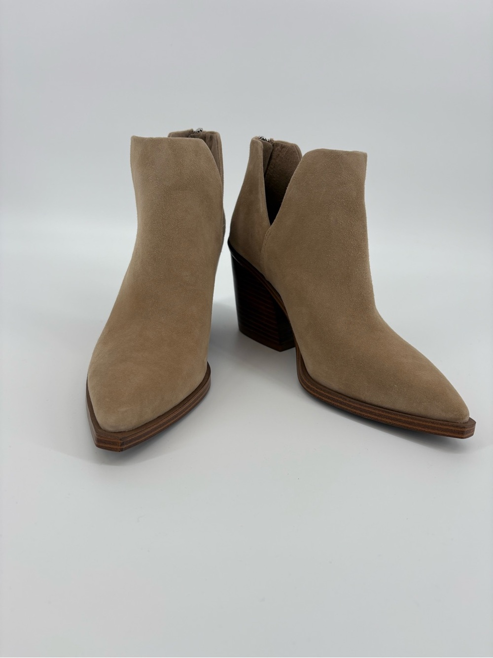 Vince Camuto Gigietta Tan Suede Ankle Booties 7.5
